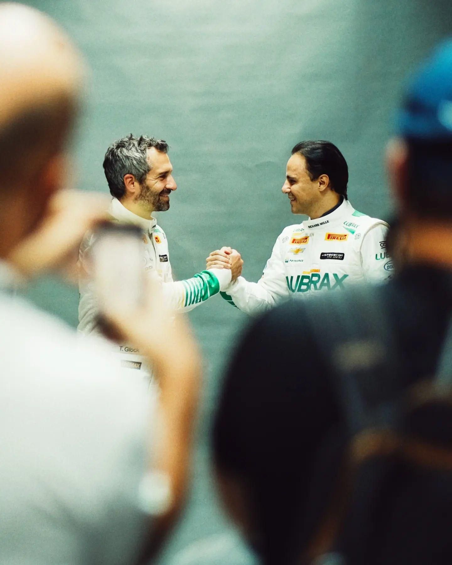 Timo Glock a Felipe Massa.
