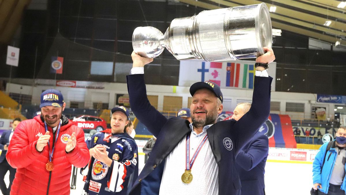 HKM Zvolen Ends Cooperation with Head Coach Peter Oremus