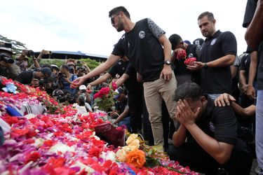 Tragédia na futbalovom zápase v Indonézii má ďalšie obete