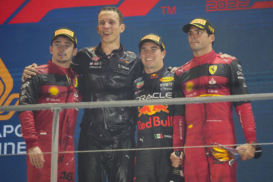 Charles Leclerc, Sergio Pérez a Carlos Sainz.