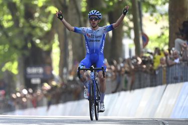 Vuelta: Simon Yates prišiel pre pozitívny test na koronavírus o druhú Grand Tour