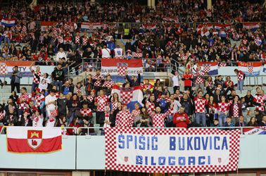UEFA potrestala Chorvátov za nevhodné správanie fanúšikov