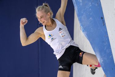 ME: Janja Garnbretová získala zlatú medailu v boulderingu