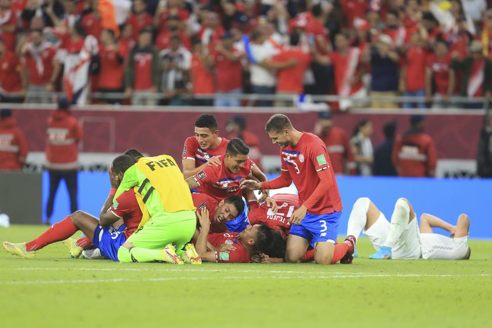 Kostarika oslavuje postup na MS vo futbale