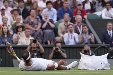 Wimbledon: Rafael Nadal sa na postup poriadne nadrel, Kyrgios zvládol päťsetový boj