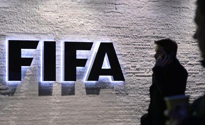 Bývalého generálneho sekretára FIFA odsúdili za korupciu. Prezidenta PSG oslobodili od obvinení