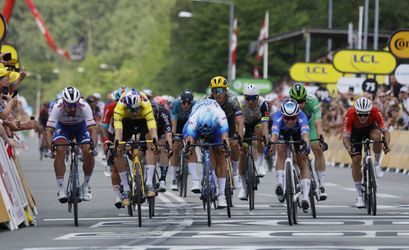 Tour de France 2022: Ďalší výpadok. Pomocník Tadeja Pogačara mal pozitívny test na koronavírus