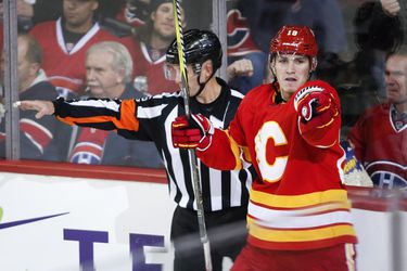 Flames prihlásili ťahúňa ofenzívy na arbitráž