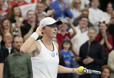 WTA Stuttgart: Swiateková vo finále hladko porazila Sobolenkovú