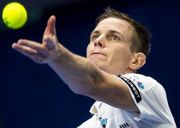 Roland Garros: Horanský vypadol v 1. kole kvalifikácie, Gombos postúpil do ďalších bojov