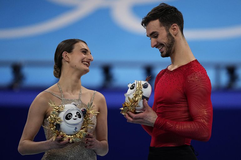 Krasokorčuľovanie: Zlatý francúzsky pár z olympiády si dáva ročnú pauzu