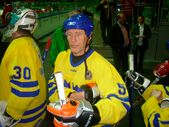 Legendárny švédsky hokejista trpí nevyliečiteľnou amyotrofickou laterálnou sklerózou