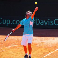 Tenisový rekordér je zo San Marína. Vo veku 50 rokov vyhral zápas Davisovho pohára