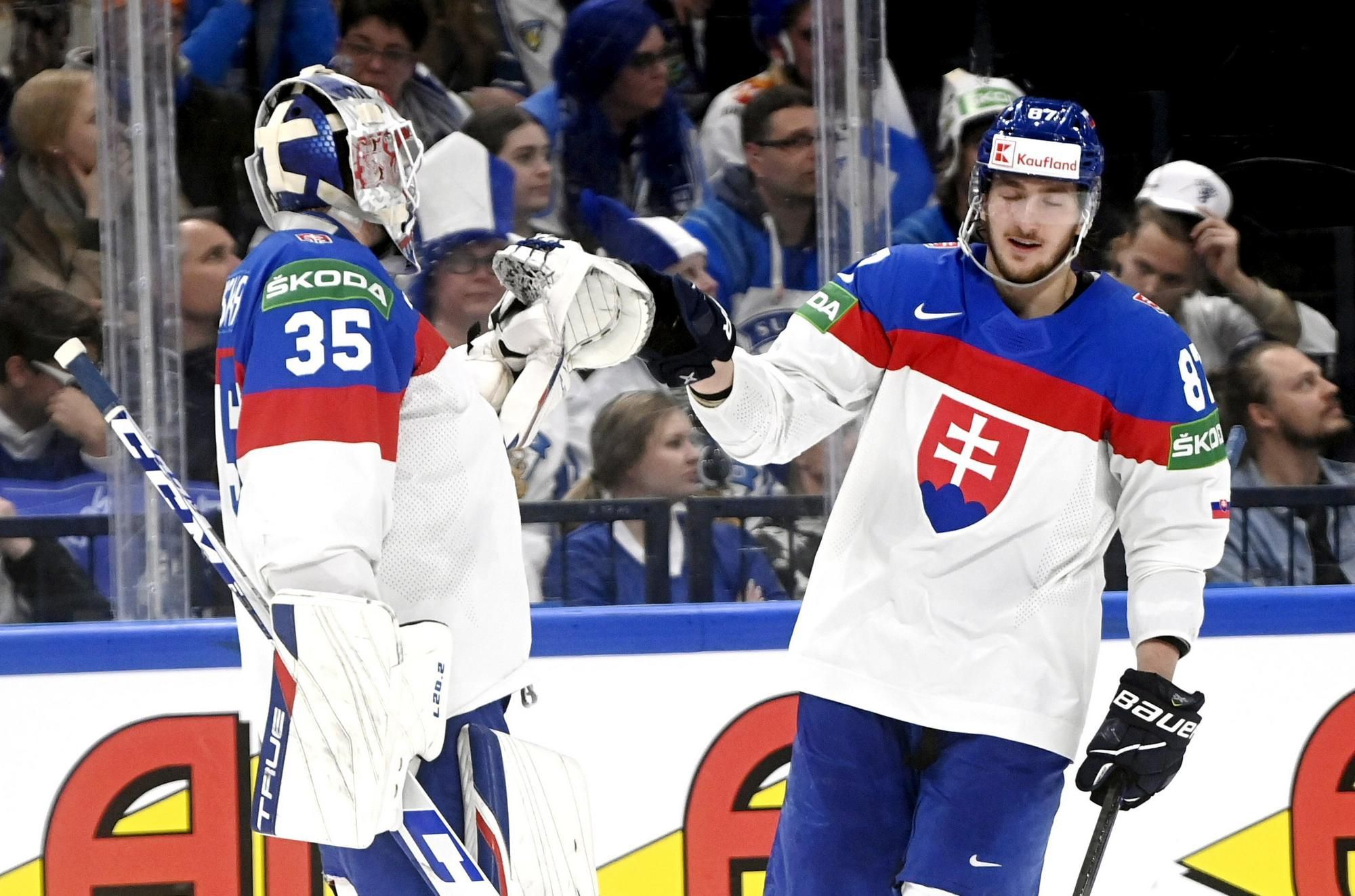 MS v hokeji 2022: Slovensko - Fínsko (Adam Húska a Pavol Regenda)