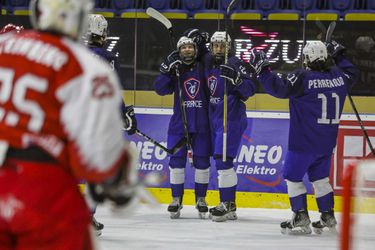 MS v hokeji U18 2022: Francúzi zdolali Japoncov na nulu, Nóri si poradili s Dánmi
