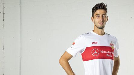 Nemecký futbalista Atakan Karazor sa po prepustení z väzby vrátil do Stuttgartu
