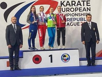 Karate-ME: Medailová žatva Slovákov v mládežníckych kategóriách, Kvasnicová vyhrala v kumite
