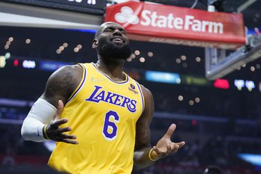 Lakers po neúspešnej sezóne potvrdili zmenu na poste trénera