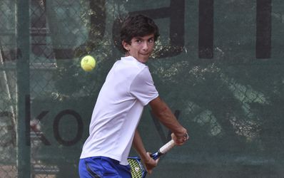Roland Garros: Junior Privara predviedol dokonalý obrat a postúpil do štvrťfinále