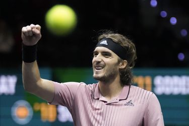 ATP Stuttgart: Tsitsipas postúpil do štvrťfinále, jeho ďalším súperom bude Murray