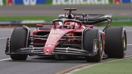VC Austrálie: Ferrari získalo pole position po 15 rokoch, Leclerc udržal Red Bully za sebou