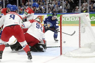 MS v hokeji: Fíni zvládli posledný duel proti Česku a vyhrali svoju skupinu