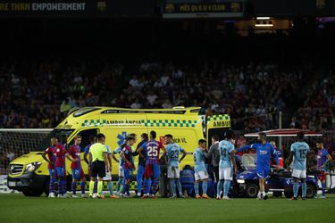 Víťazstvo Barcelony zatienil hrôzostrašný moment. Araujo padol a zostal nehybne ležať