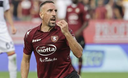 Franck Ribery bude aj v budúcej sezóne spoluhráčom Norberta Gyömbér v Salernitane