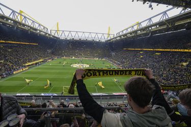 Dortmund by mal do 10 dní priviesť náhradu za Hallera