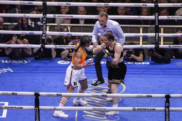 Box: Írka Taylorová obhájila titul v ľahkej váhe pred zaplnenou Madison Square Garden