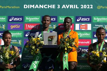Jeptumová prekonala rekord Parížskeho maratónu, medzi mužmi zvíťazil Gelmisa
