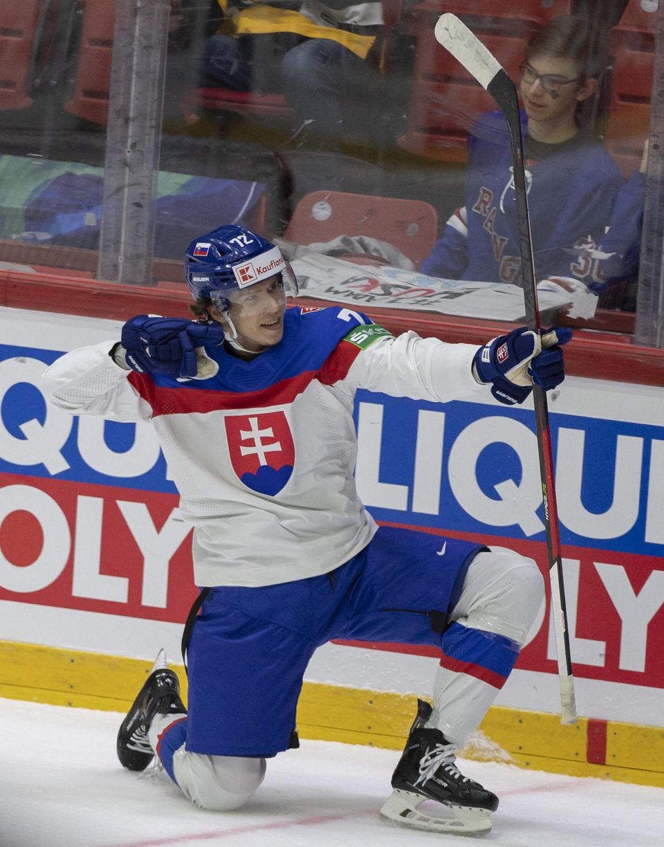 MS v hokeji 2022: Kazachstan - Slovensko (Andrej Kollár oslavuje prvý gól Slovenska)