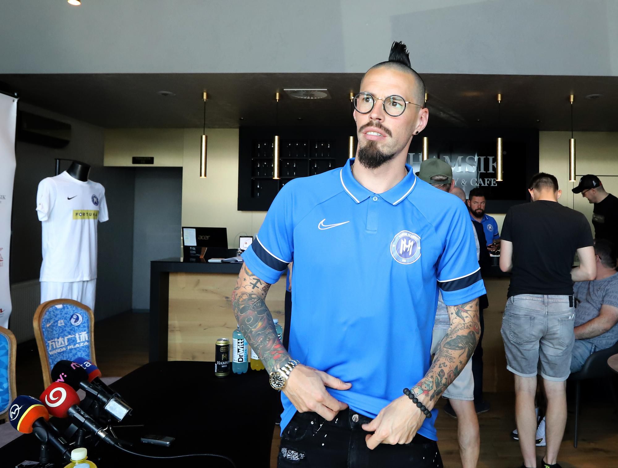 Tlačová konferencia so slovenským futbalistom Marekom Hamšíkom na tému predstavenie RSC Hamsik Academy