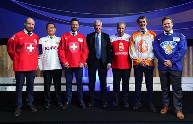 Sieň slávy IIHF má nových členov, pribudli legendárni obrancovia či kórejský prezident