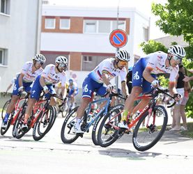 Tour de France 2022: Peter Sagan dnes špurtoval o druhé miesto, jednoznačný triumf Van Aerta
