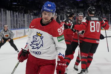 MS v hokeji: Česko zažilo semifinálovú tretinu hrôzy, o zlato si zahrá Kanada