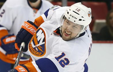 New York Islanders ťaží platový strop, chce vymeniť Baileyho aj Varlamova