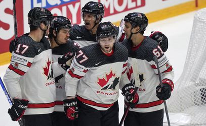 MS v hokeji: Kanada zažehnala nečakané komplikácie, odpor Talianov zlomila v druhom dejstve