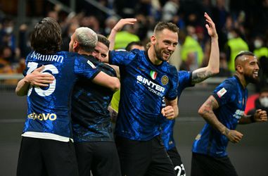 Coppa Italia: Inter so Škriniarom zdolal mestského rivala a je vo finále