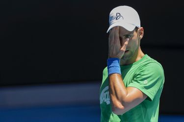 Novak Djokovič sa modlí za Borisa Beckera: Láme mi to srdce