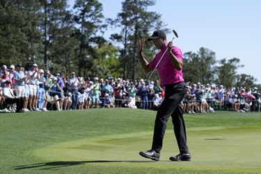 The Masters: Tiger Woods sa vrátil a po prvom kole je medzi najlepšou desiatkou