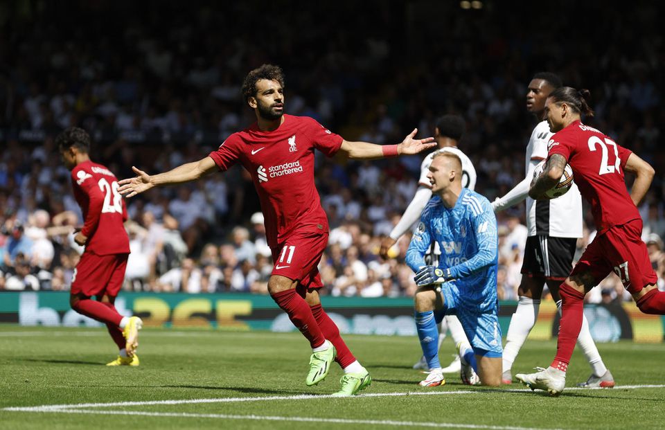 Mohamed Salah oslavuje gól, sklamaný brankár Marek Rodák.