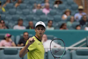 ATP Miami: Hurkacz vo štvrťfinále vyradil nasadenú jednotku Medvedeva