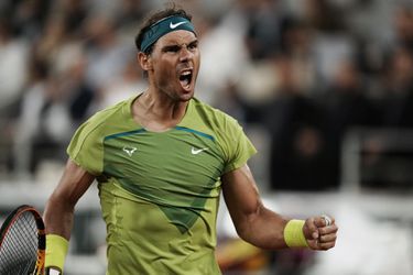 Roland Garros: Rafael Nadal je vo finále. Zvereva museli odviezť z kurtu