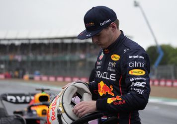 VC Veľkej Británie: Verstappen si po kvalifikácii vypočul piskot divákov. Hamiltona to mrzí