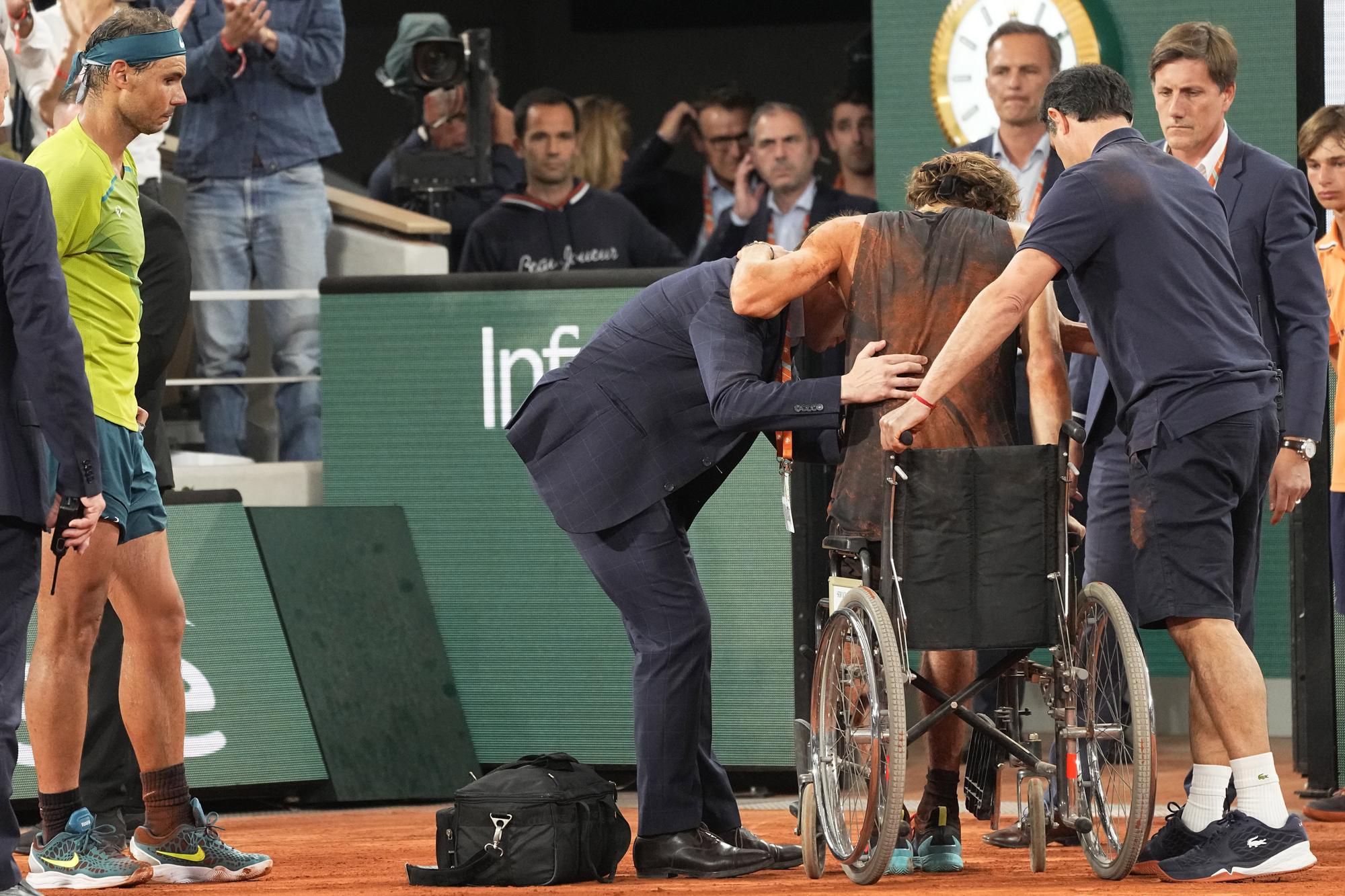 Rafael Nadal a zranený Alexander Zverev v semifinále na Roland Garros