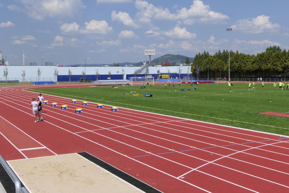 V Žiline otvorili nový atletický štadión