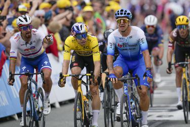 Tour de France 2022: Peter Sagan sa obul do Wouta van Aerta: Pozrite si to. Tam to pre mňa končí
