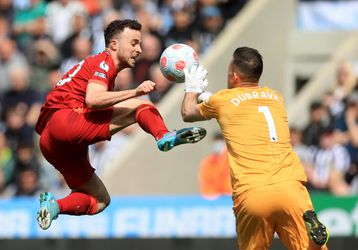 Zákroky Martina Dúbravku držali Newcastle proti Liverpoolu nad vodou: Treba vzdať úctu súperovi