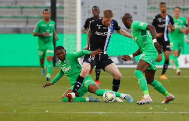 St. Etienne vypadlo z Ligue 1, po penaltovom rozstrele postúpilo Auxerre